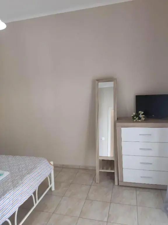 Marie-Angela HOUSE ARILLAS