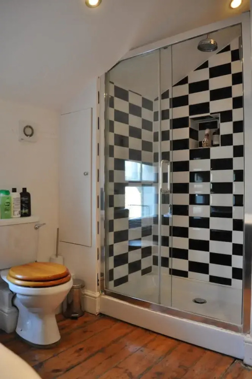 3 Bedroom Apartment in Clapham North