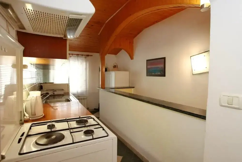 Apartment With 2 Bedrooms in Izola, With Furnished Terrace and Wifi Near the Beach