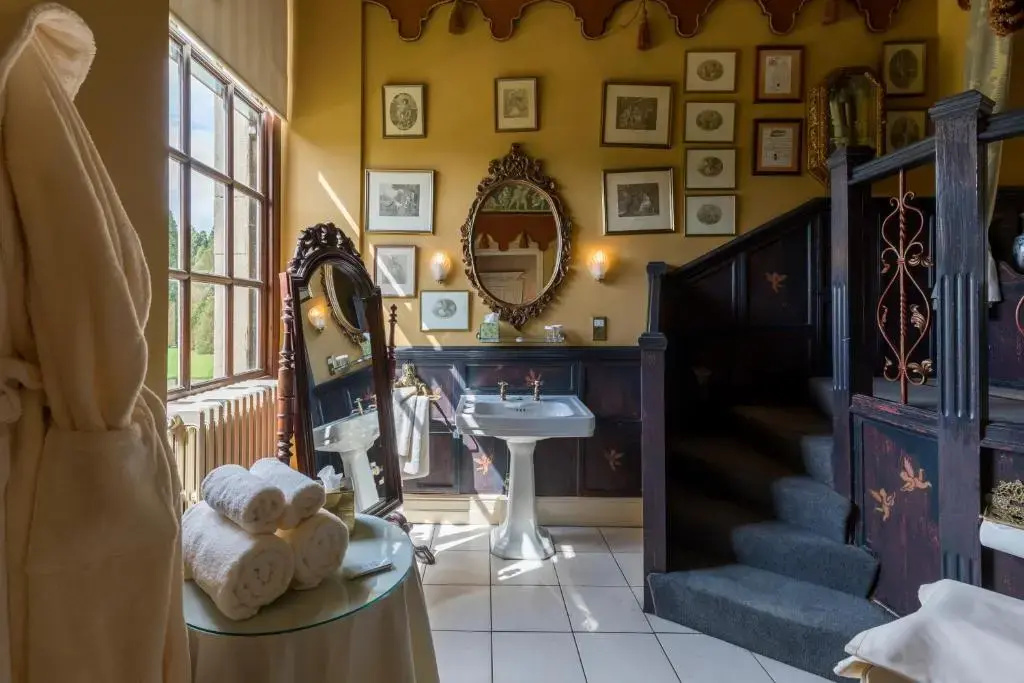 Coombe Abbey Hotel