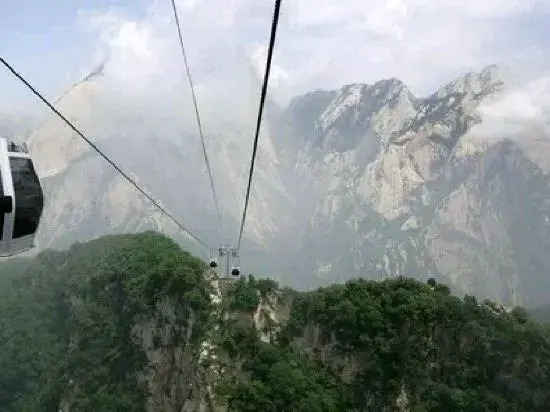 Jingjia Hotel (Huashan Scenic Area Visitor Center)