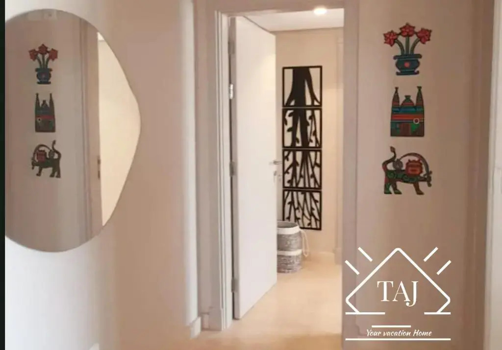 Taj Home, Stunning Mangroovy 1 BR, sea view. Free pool and Beach access