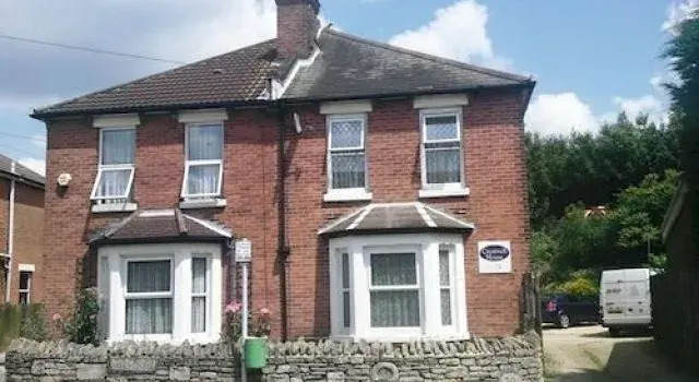 Crestwell House