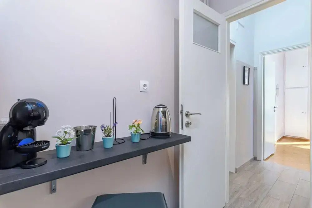 Selany's Chic Apt in the Heart of Athens