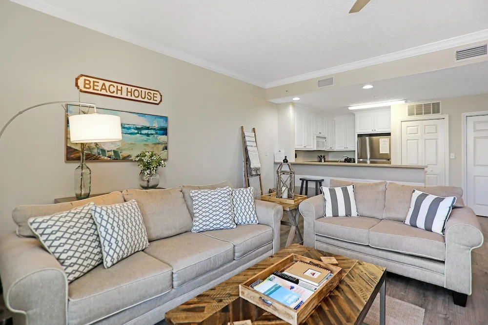 Summerhouse 209