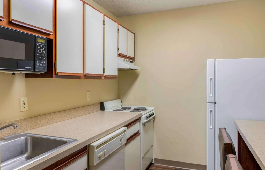 Extended Stay America Suites - Omaha - West