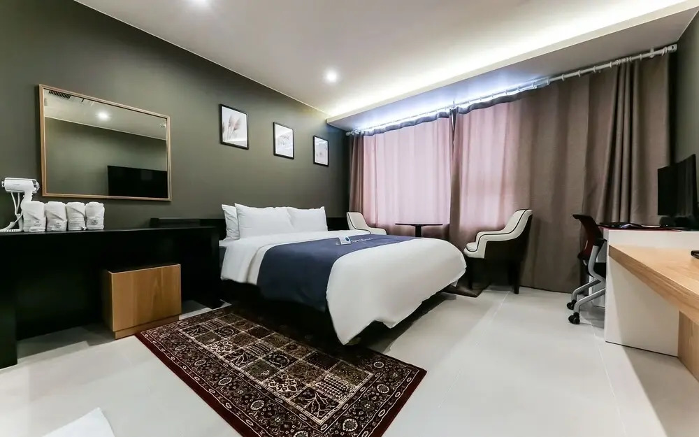 Cheongju Leaders Hotel
