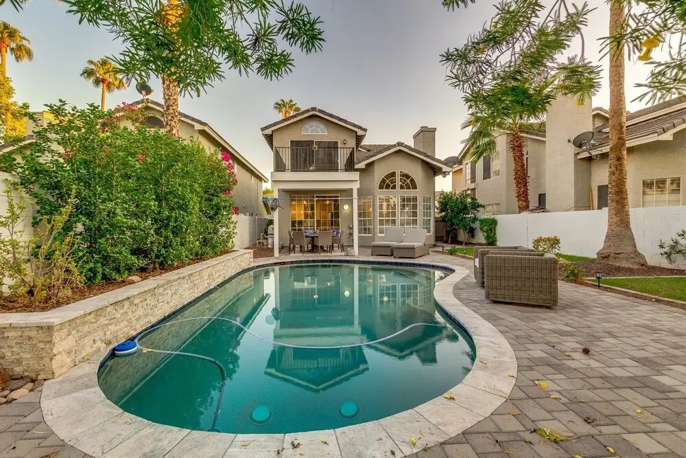 Waterfront w/ Heated Pool and a Paddle Boat in Gilbert! by Redawning