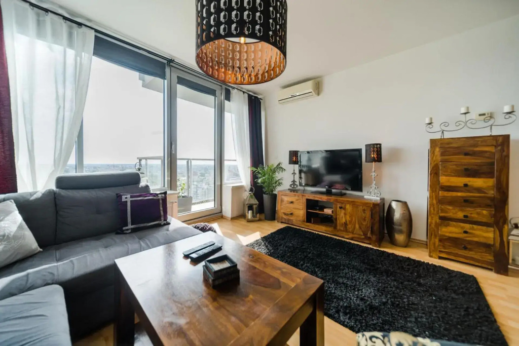 Comfy condo & FREE parking