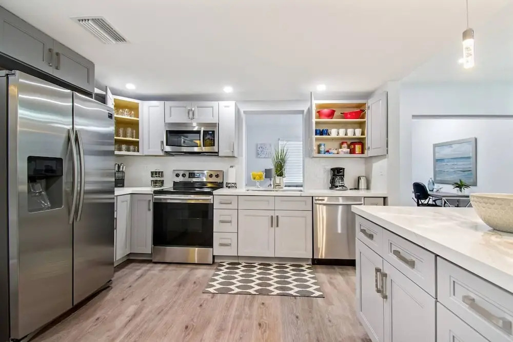 Trendy 4BR House with All New Furnishings & Hot Tub