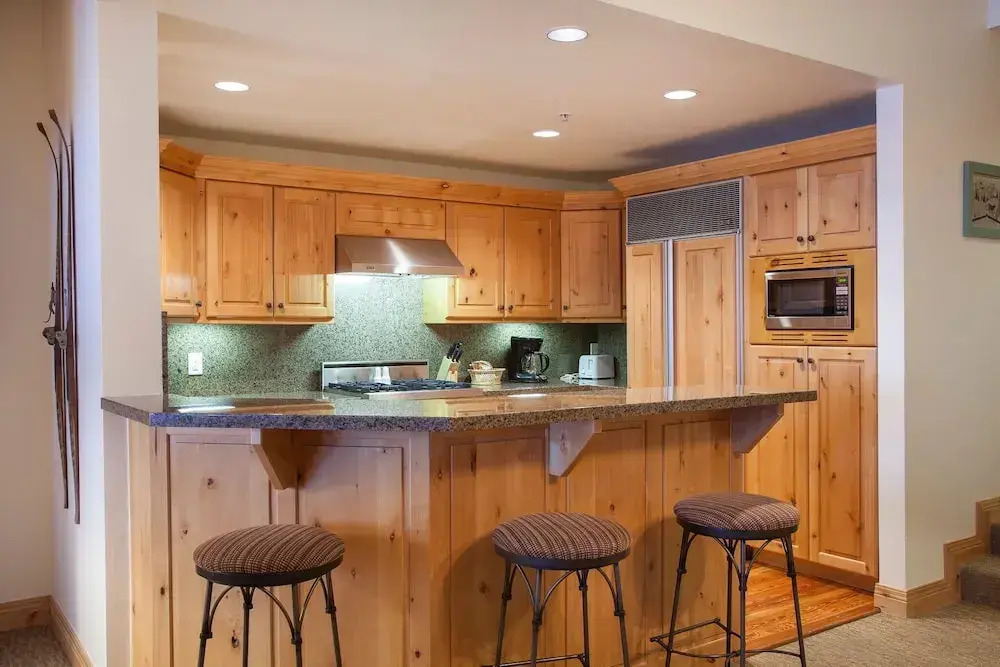 Trail's End Lodge at Deer Valley Resort - Two Bedroom Residence with Spa #405 2 Condo
