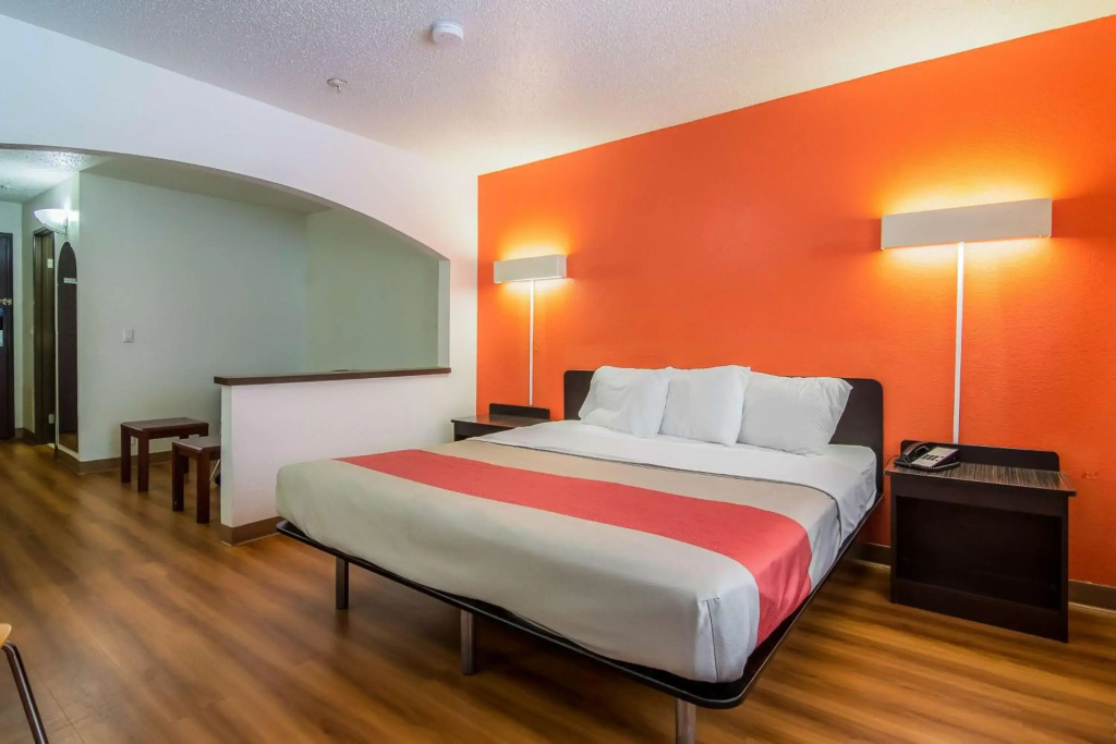 Motel 6-Dallas, TX - North - Richardson