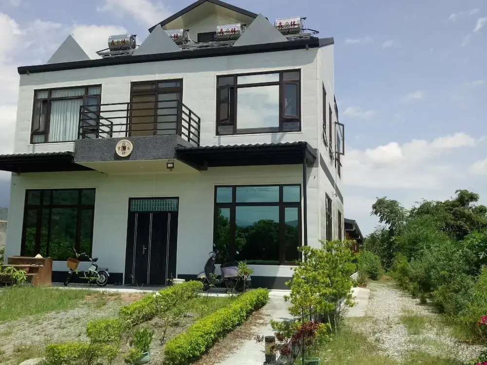 Futian B&B