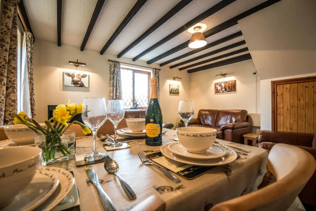 The Brambles - 2 bedroom Cottage - Llanteg