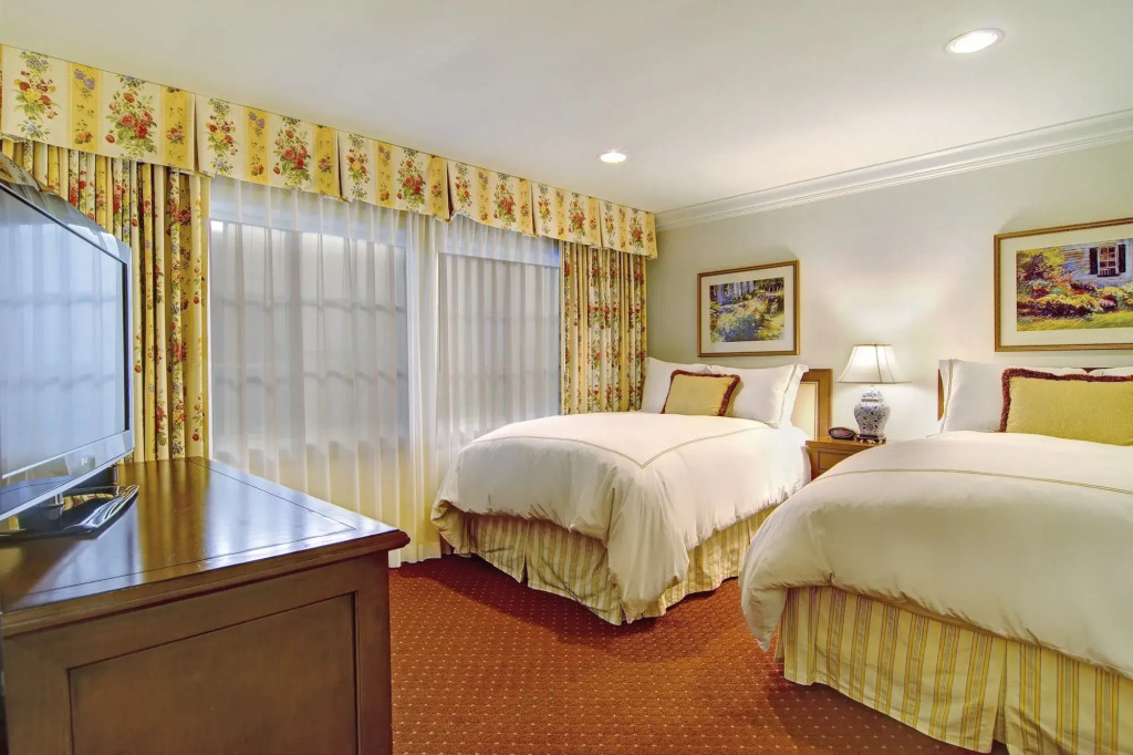 Wayside Inn