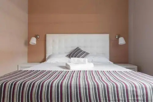 For You Rentals Avenidaamerica Apartment Ava24