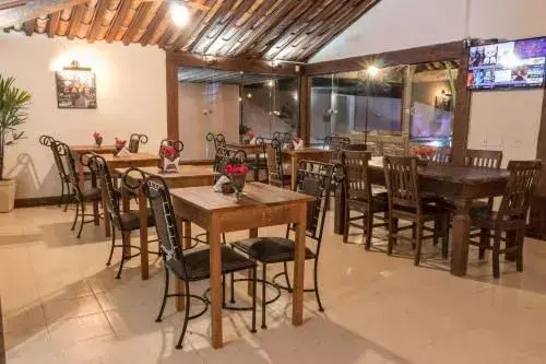 Búzios Prime: Vista Mar, 50m da Praia da Ferradura, 8 suites