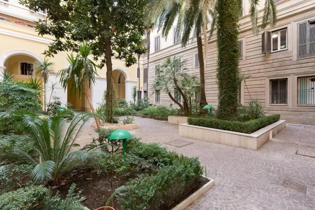 Saint Peter House Germanico