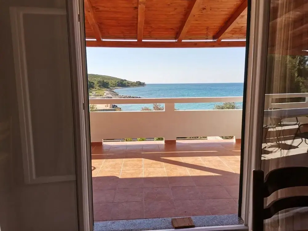 Igi - in the Beach Camp - A1 Porat