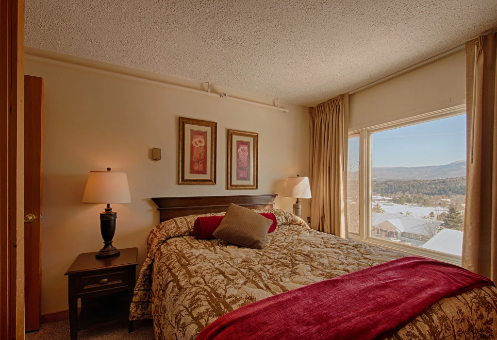 Sun & Ski Inn and Suites