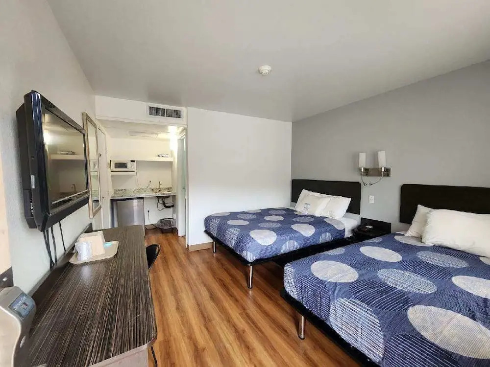 Motel 6 Moscow ID