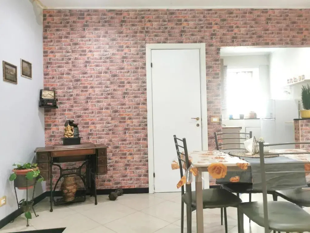 2 bedrooms appartement with sea view and wifi at Genova 4 km away from the beach