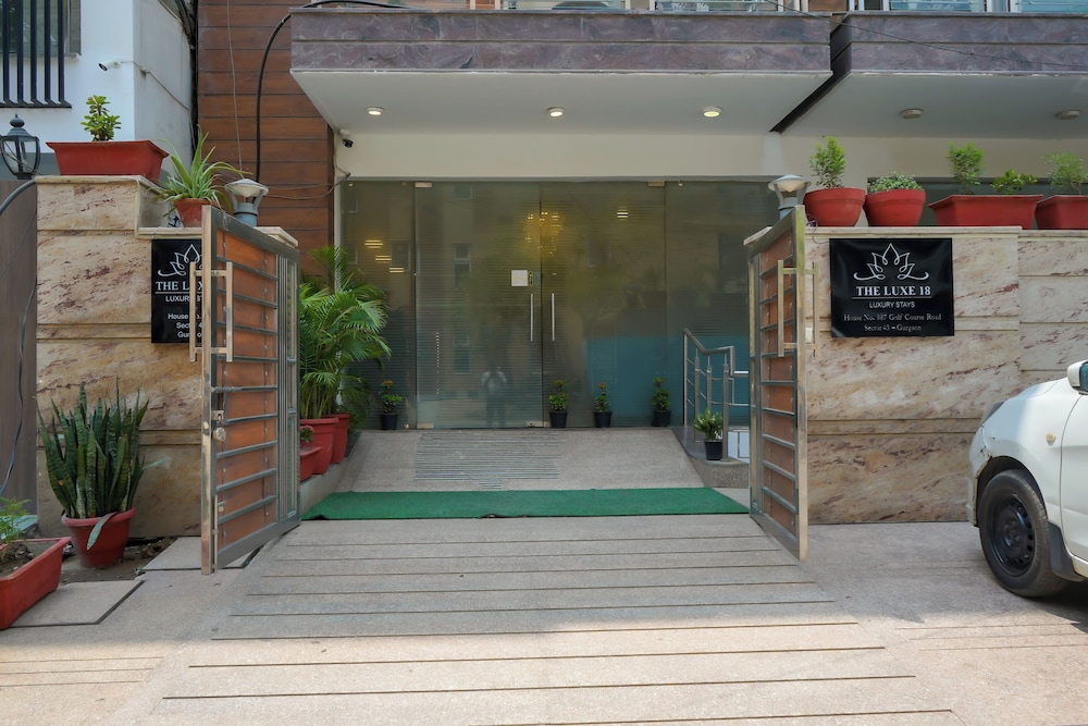 Hotel The Luxe 18