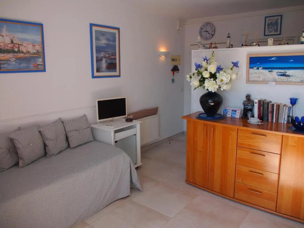 Miramar 28A