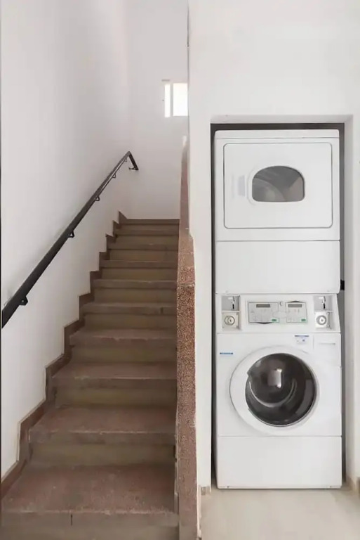 Dúplex con cama de Matrimonio y Sofá Cama A/C y WiFi SANB5