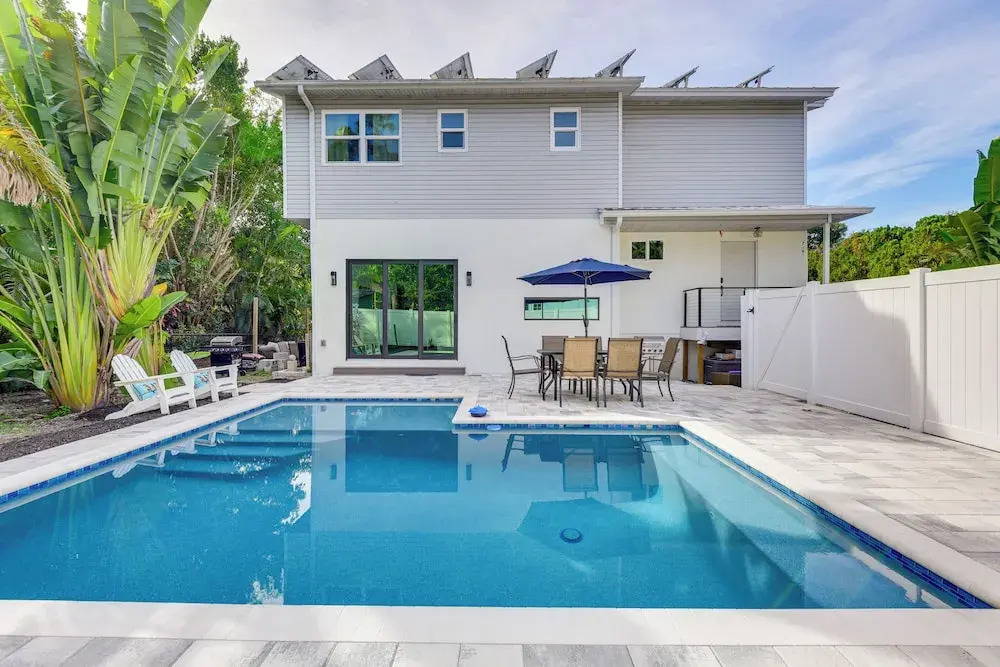 3,200-sq-ft Hideaway 5 Mi to Downtown Sarasota!