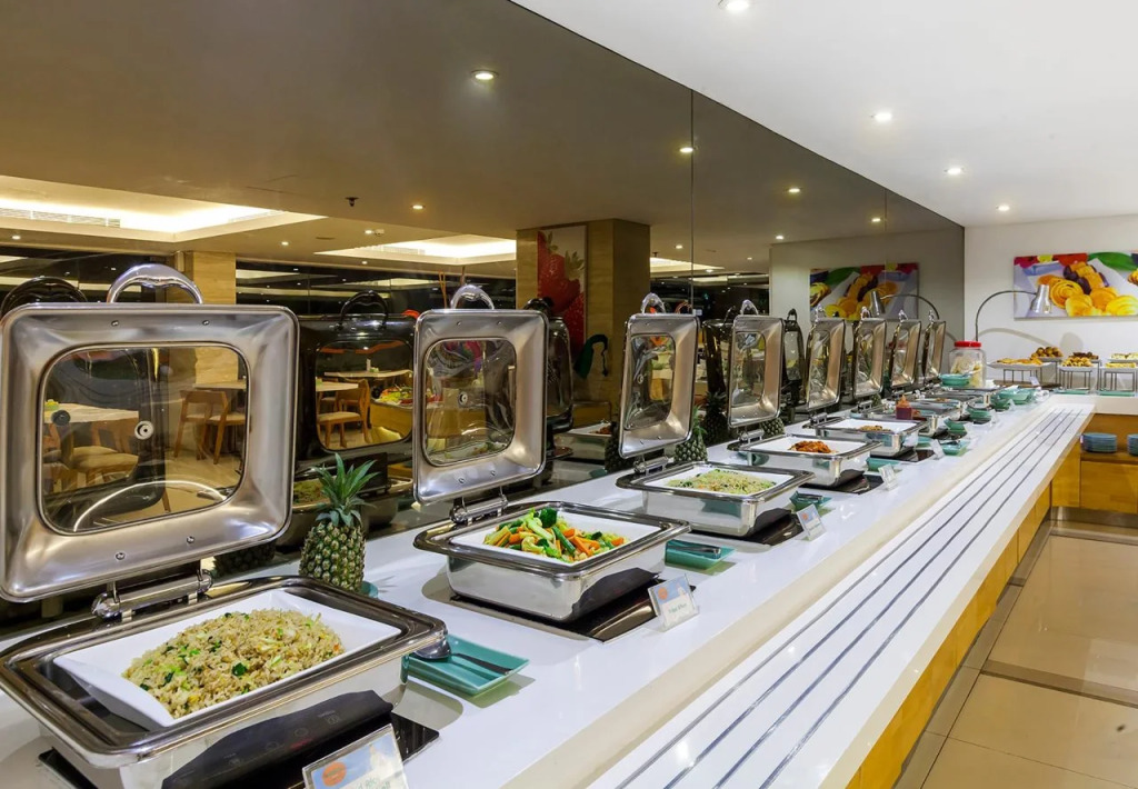 Kuta Galleria Hotel