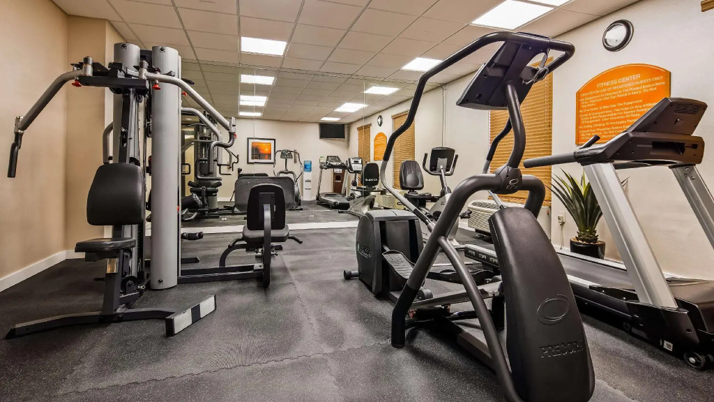 Best Western Plus Kendall Hotel & Suites