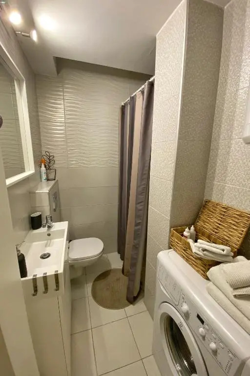Apartment D-22
