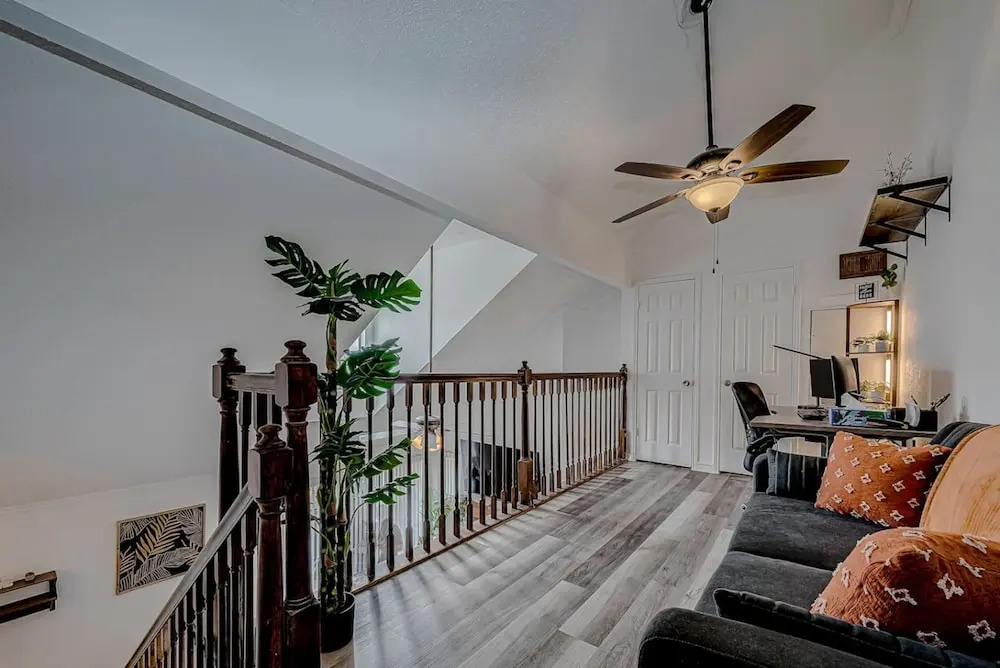 Upscale 1BR Condo in Med Center