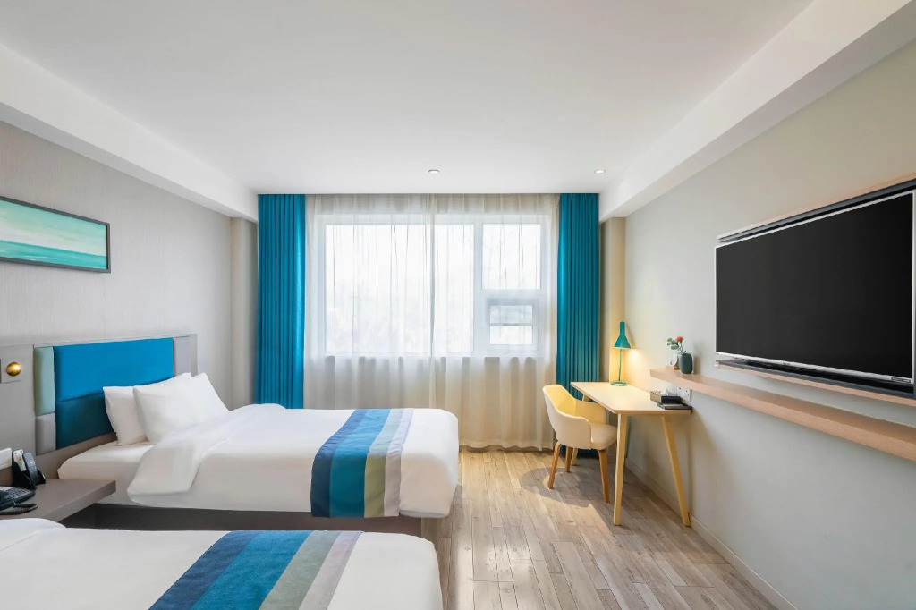 Homeinn Selected Hotel (Wuxi Anzhen East Railway Station RT-Mart)