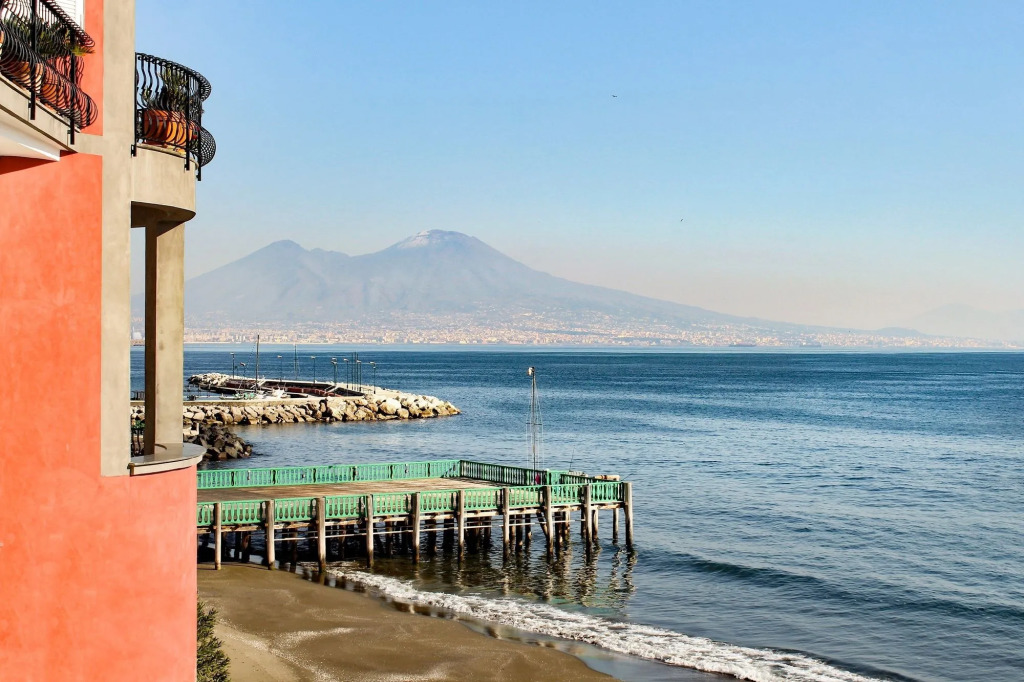 LHP Suite Posillipo