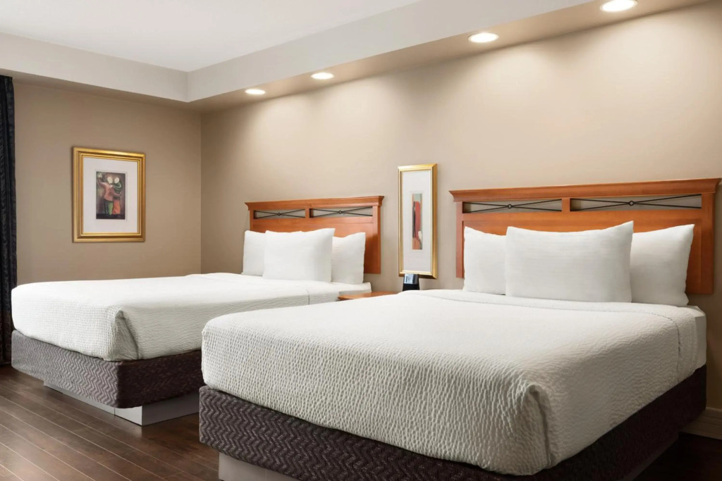 Grand Hotel & Conference Centre Calgary Airport, an Ascend Collection Hotel