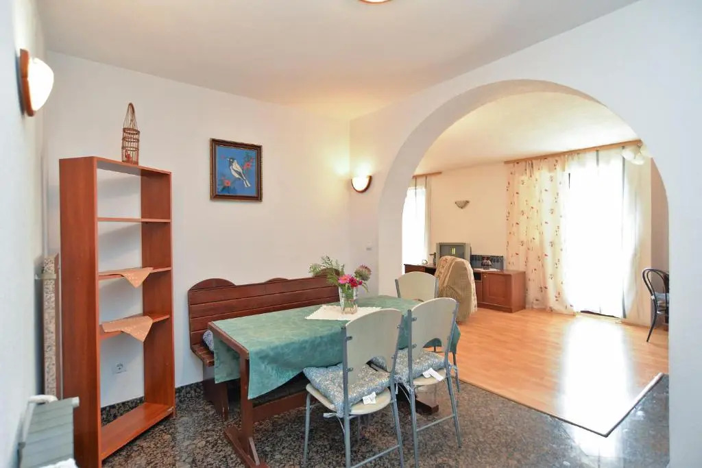 Apartments Ivanka 378