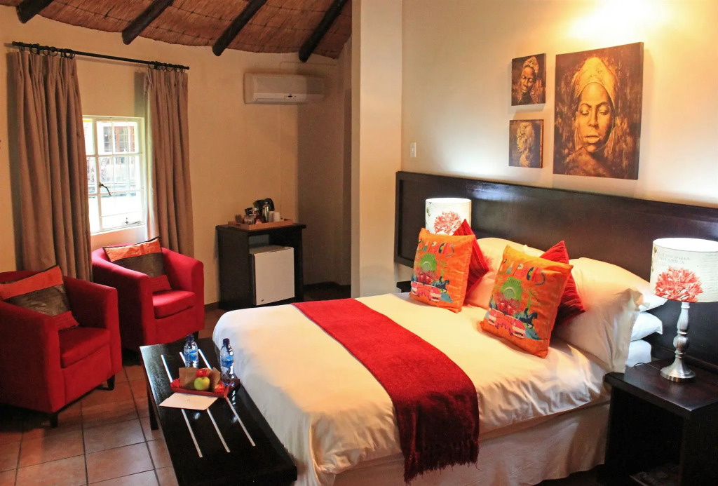 Emdoneni Lodge with Zululand Cat Conservation Project