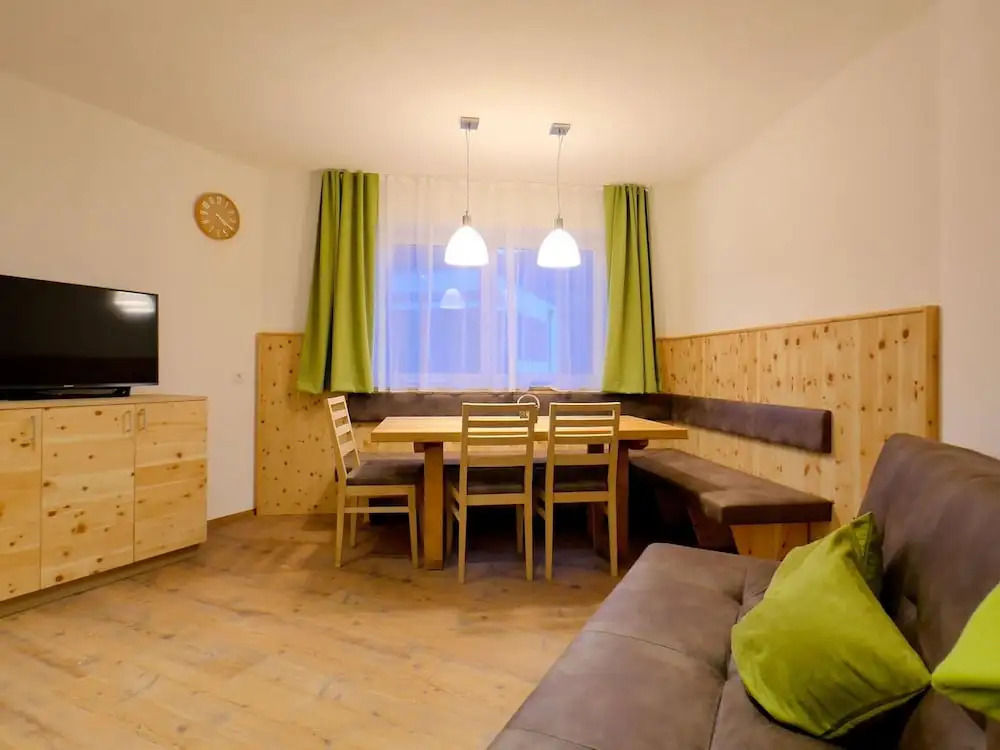 Top Holiday Flat in Fugen Near the ski Area