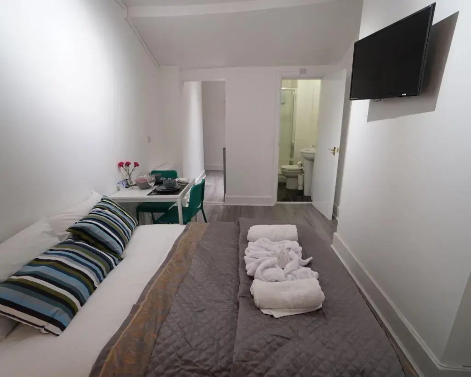 London Queen Park Apartments