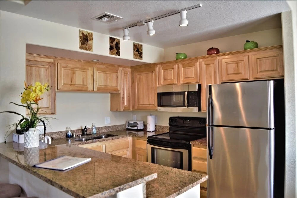 Michael Rutkowski 3 Bedroom Condo