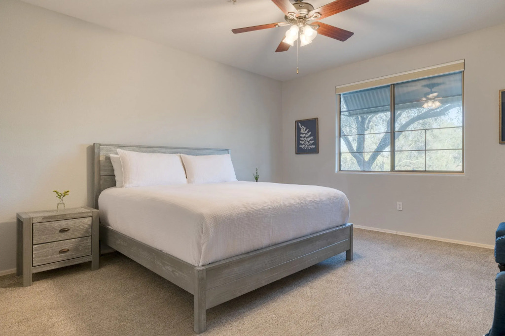 Desert Village Vista by Avantstay Patio w/ Fire Pit, Pool Access