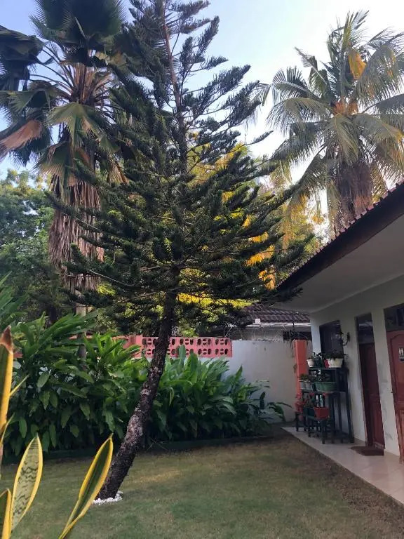Peninsula Residence