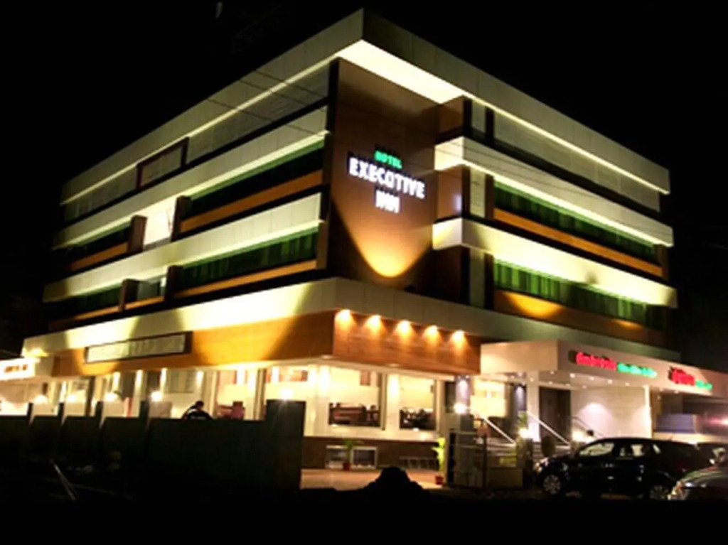 Hotel Executive Inn