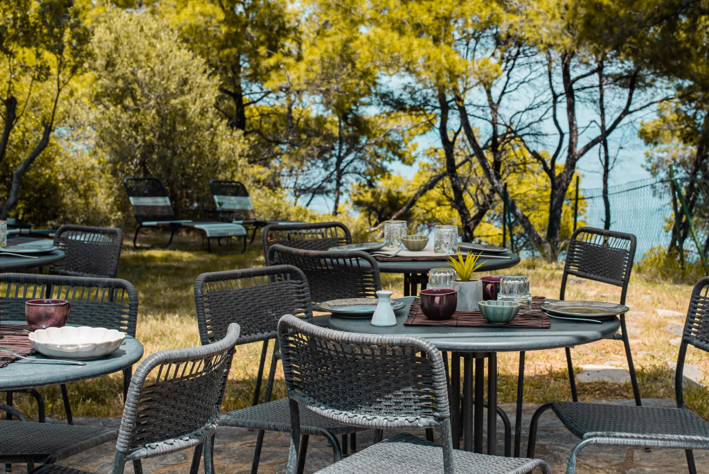Pefkon Suites