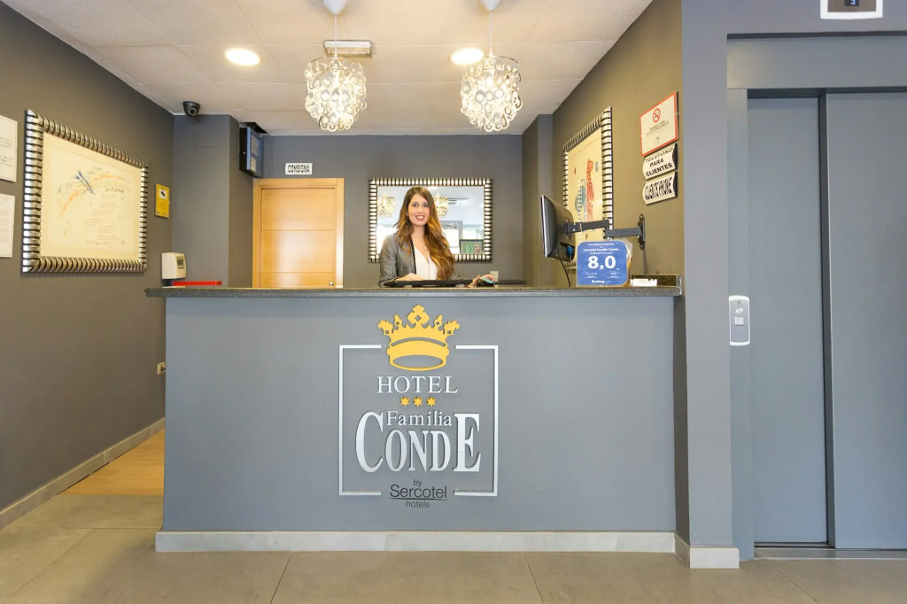 Hotel Familia Conde