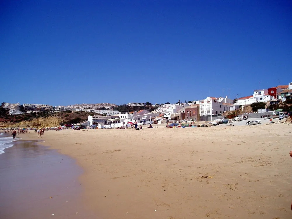 Apartamentos Salema Praia Club