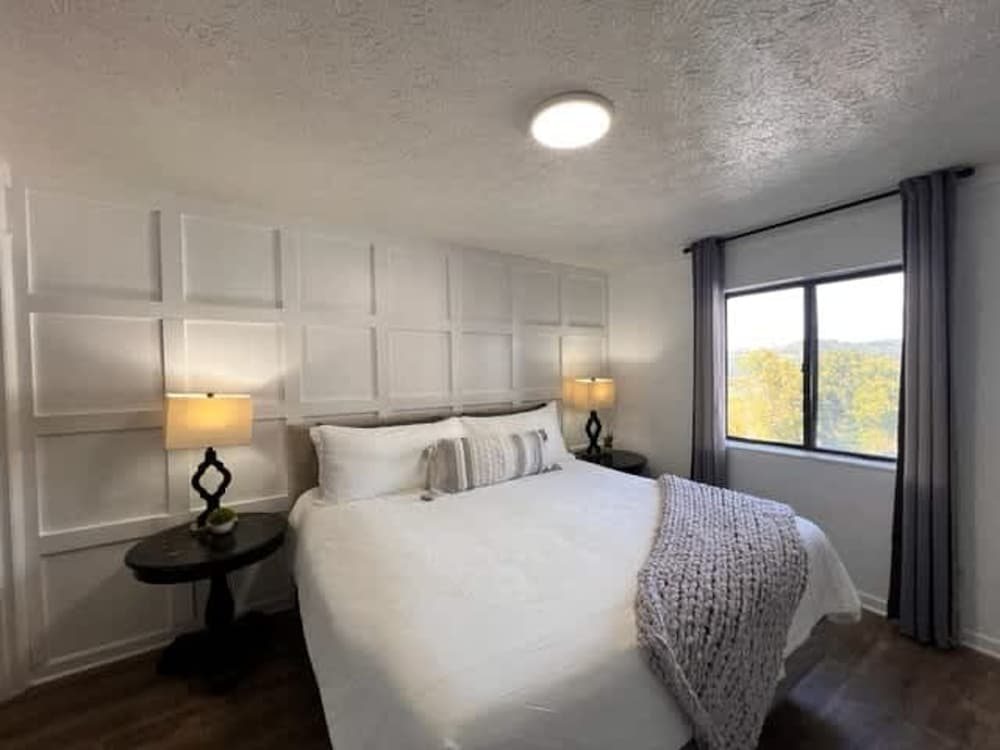 Turkey Nest by Beyond Expectations- Renovated 2BR