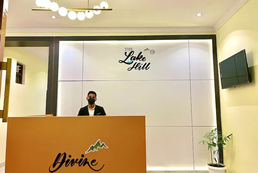 Divine By The Lake Hill